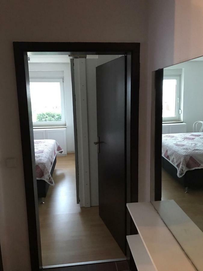 Room Agency Zentrum Хановер Екстериор снимка